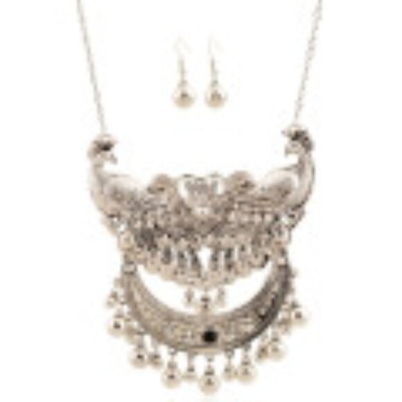 #018 Vintage Diamond Studded Peacock Necklace Gemstone Tassel Carved - Picture 1 of 4